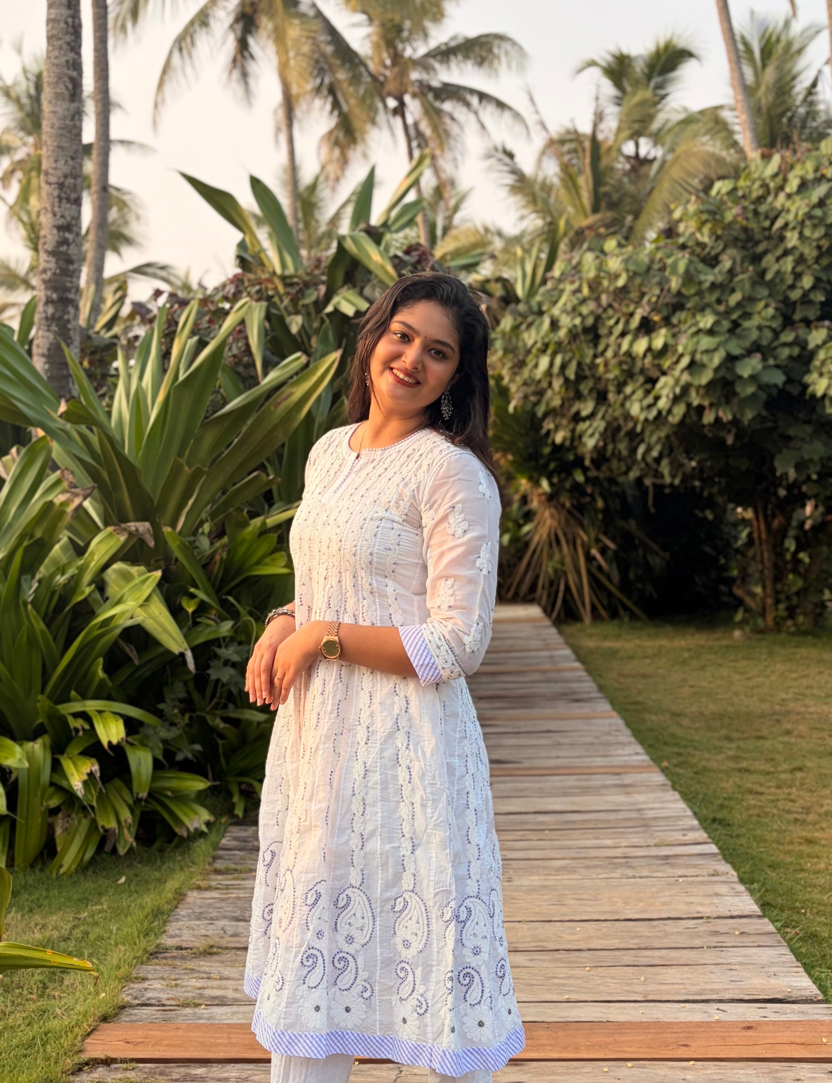 COTTON ANARKALI CHIKANKARI KURTA