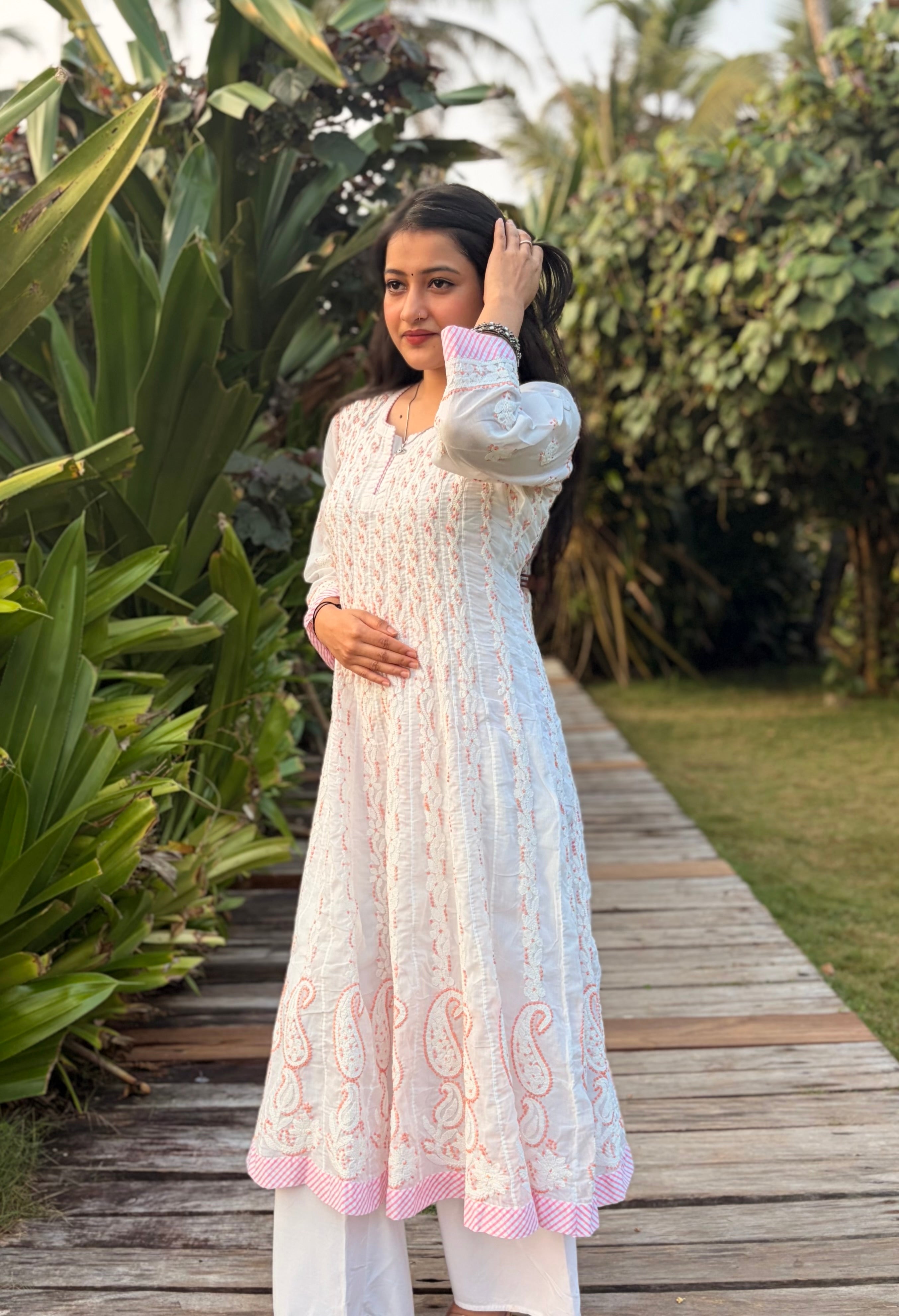 COTTON ANARKALI CHIKANKARI KURTA